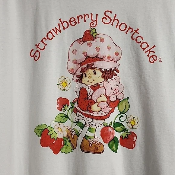 Strawberry Shortcake Graphic T-Shirt - Picture 3 of 4